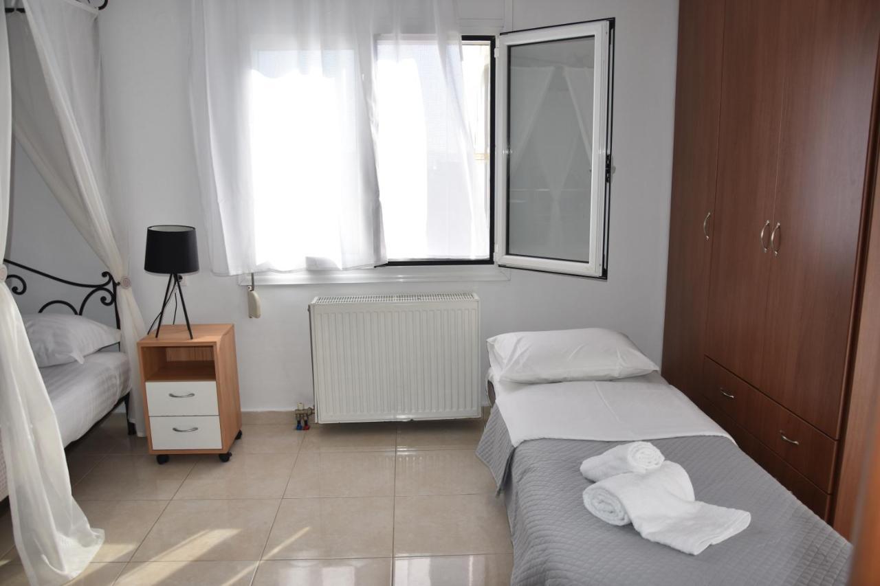 Aphrodite'S Apartment Galatás Екстериор снимка